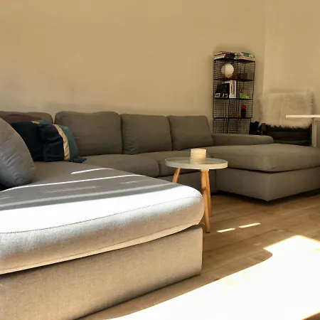 Cozy Close To The Center & Strand Apartment